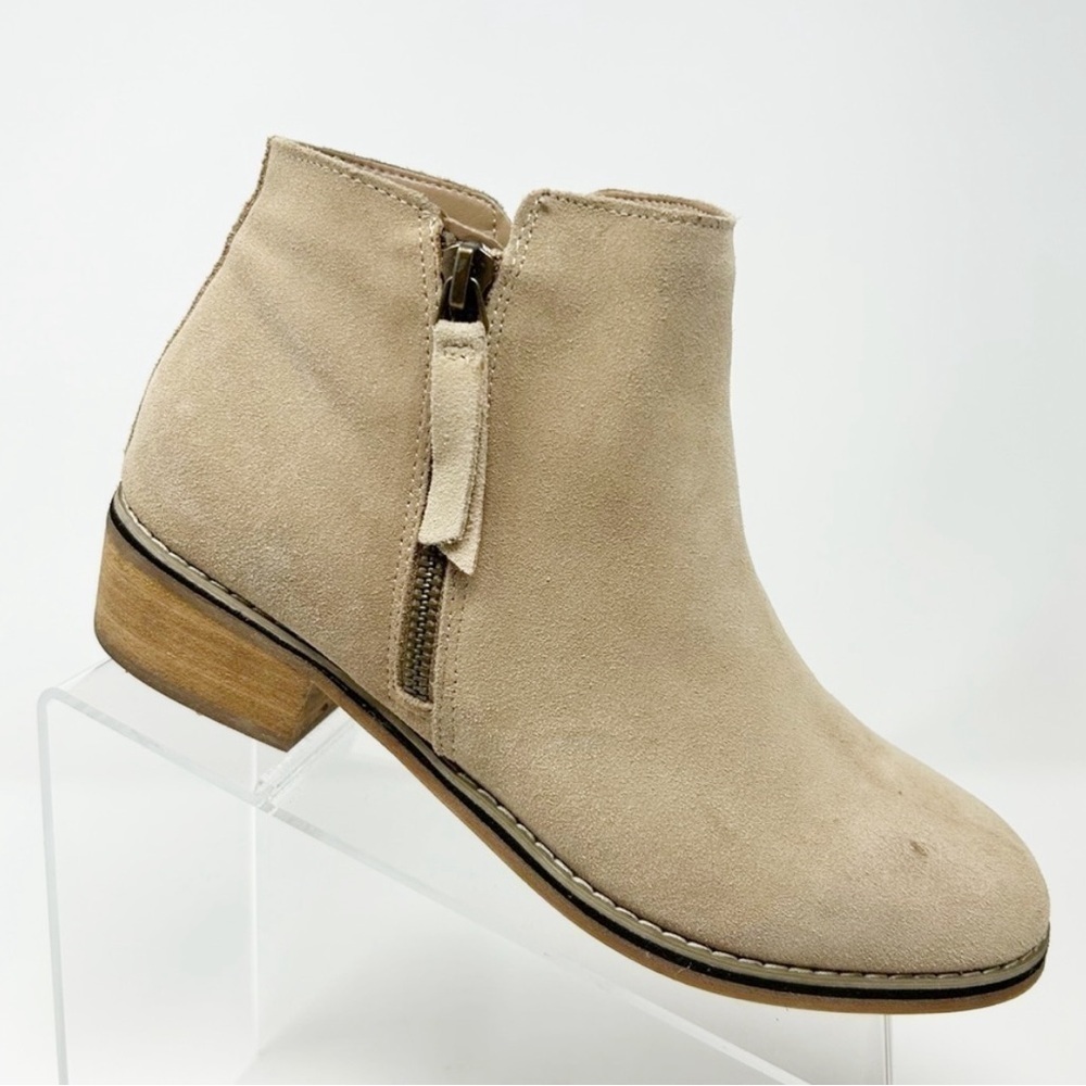 Blondo Beige Light Blonde Brown Waterproof Leather Ankle Boots Size 8.5